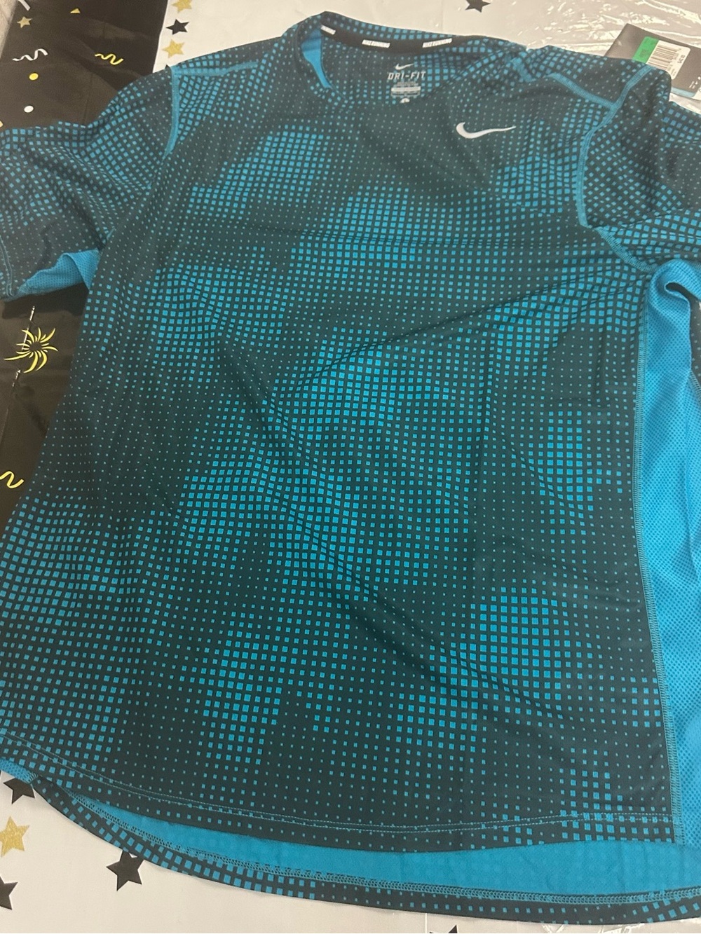 Brand New Large Nike Black & Teal Dri-FIT Athletic Shirt